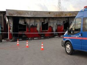 Fabrika Yatakhanesinde Yangın Çıktı: 3  İşçi Öldü