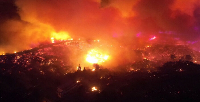 Rodos’taki orman yangını 6 gündür devam ediyor